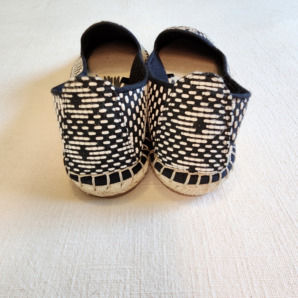 DV by Dolce Vita Women's Black and White Patterned Loafers - Picture 3 of 4